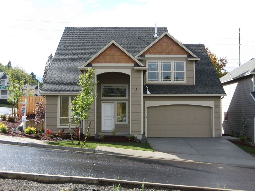 2459 SW Sandlewood Ln, Gresham, OR 97080