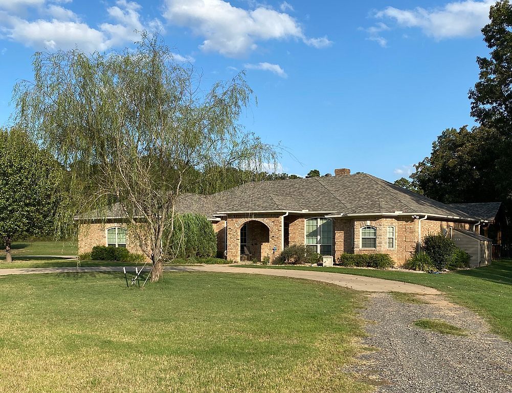 173 County Road 284, Beckville, TX 75631