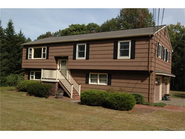 576 Benson Rd, Middlebury, CT 06762