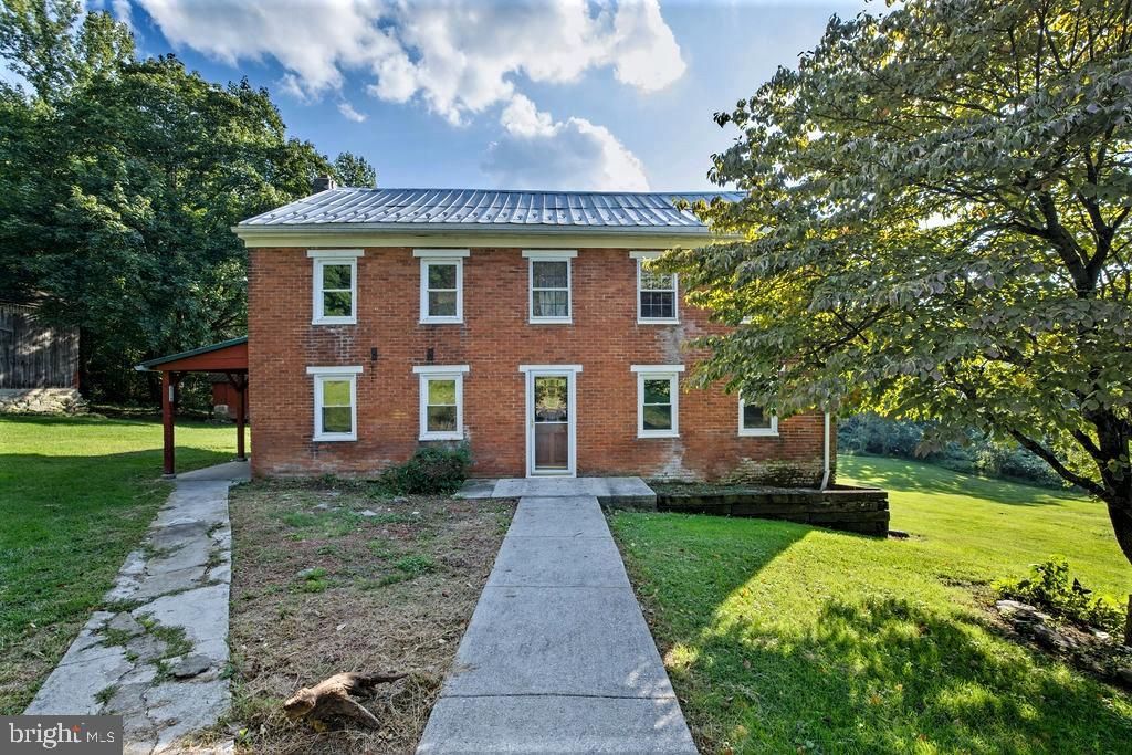 320 Rocky Ridge Rd, Spring Grove, PA 17362