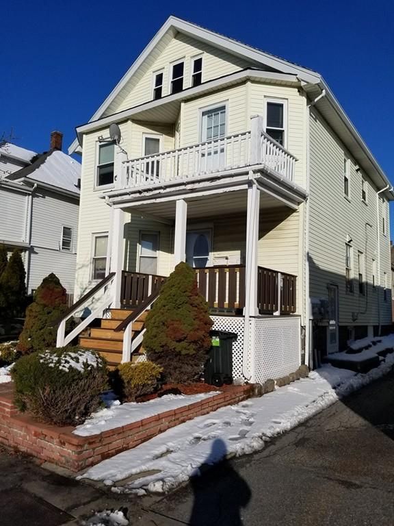 18 Billings Rd 2, Quincy, MA 3 Bed, 2 Bath Apartment 10 Photos