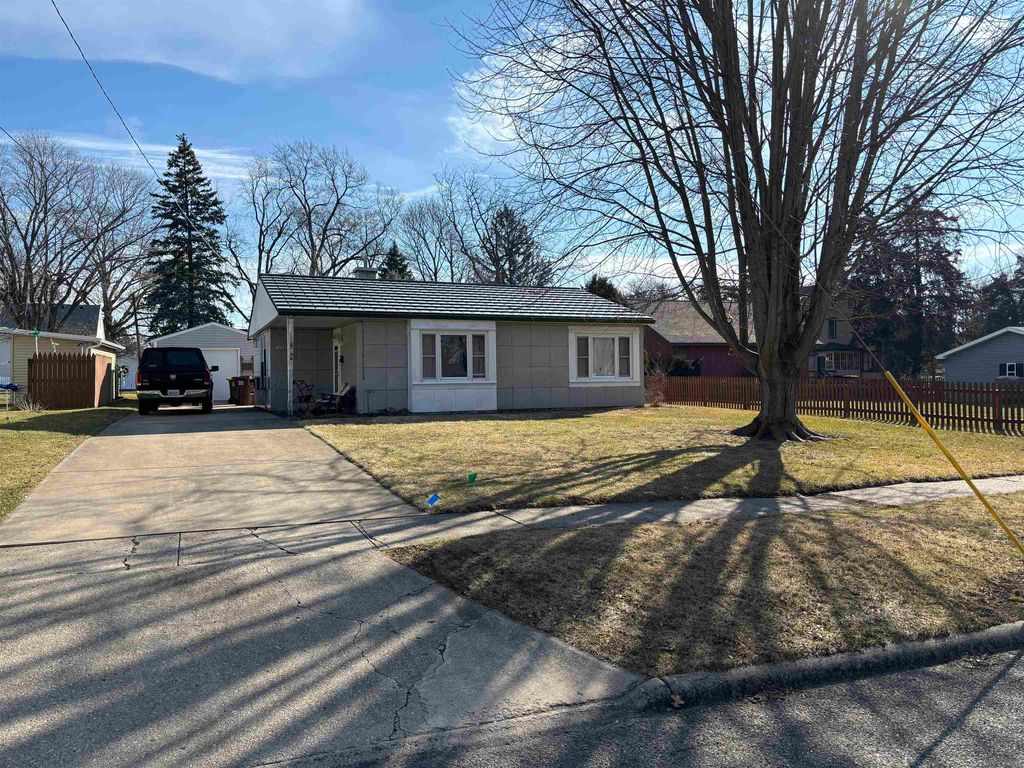 105 N Hannah Ave, Mount Morris, IL 61054 Trulia