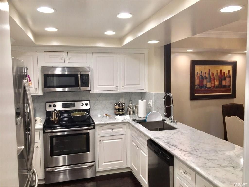 10590 Wilshire Blvd, Los Angeles, CA 90024