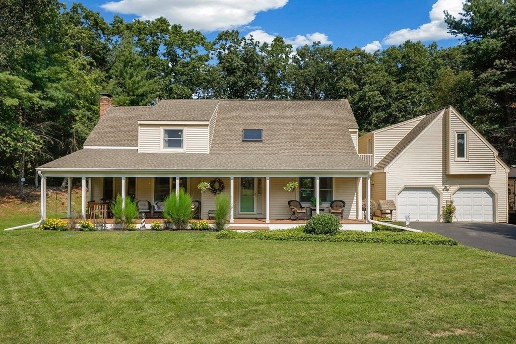 10 J William Hts Millis Ma 054 Trulia