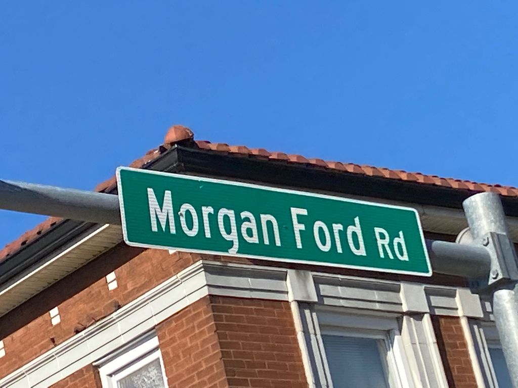 3828 Morgan Ford Rd, Saint Louis, MO 63116