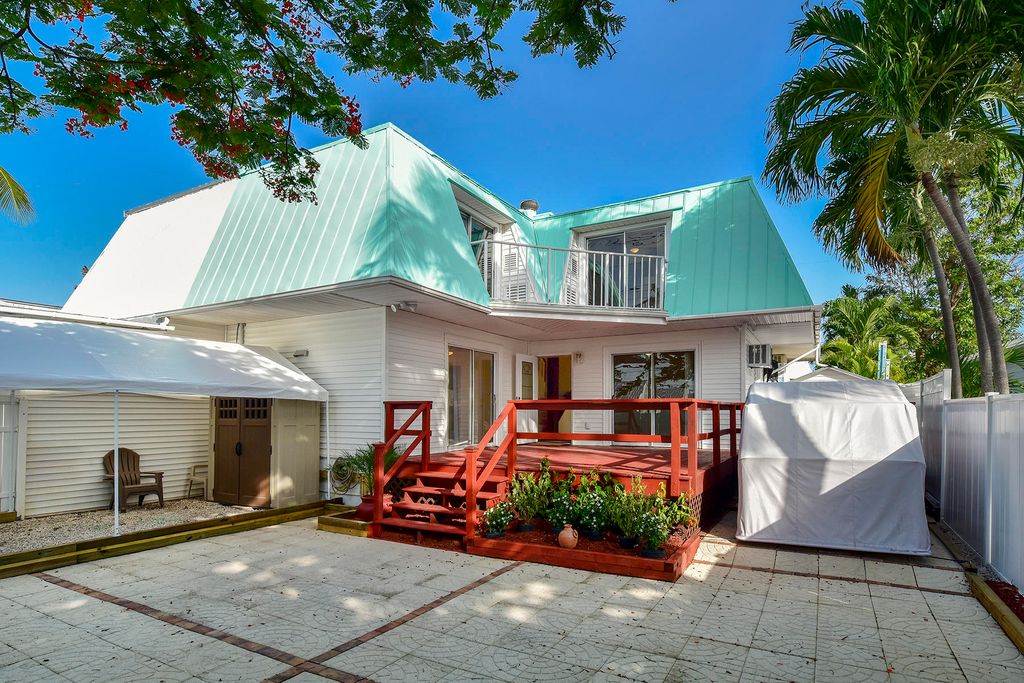 3236 Duck Ave, Key West, FL 2 Bed, 2 Bath MultiFamily Home 16