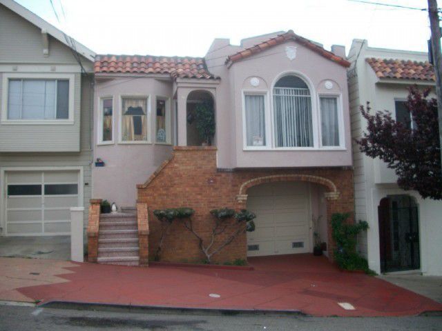 25 Lucy St, San Francisco, CA 94124