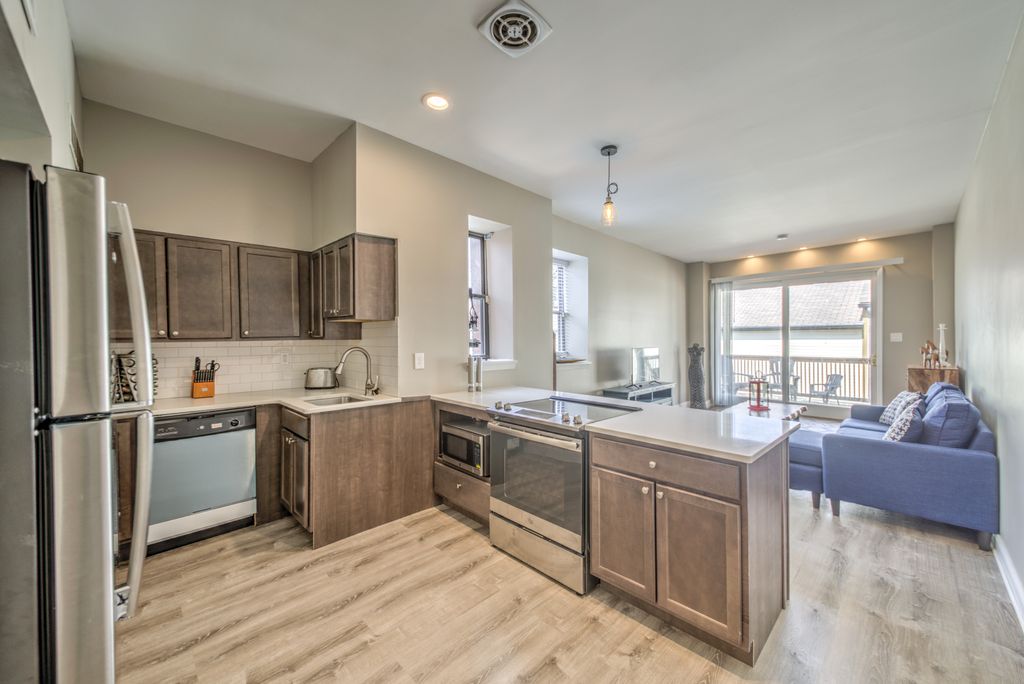 3633 McRee Ave #B, Saint Louis, MO 63110