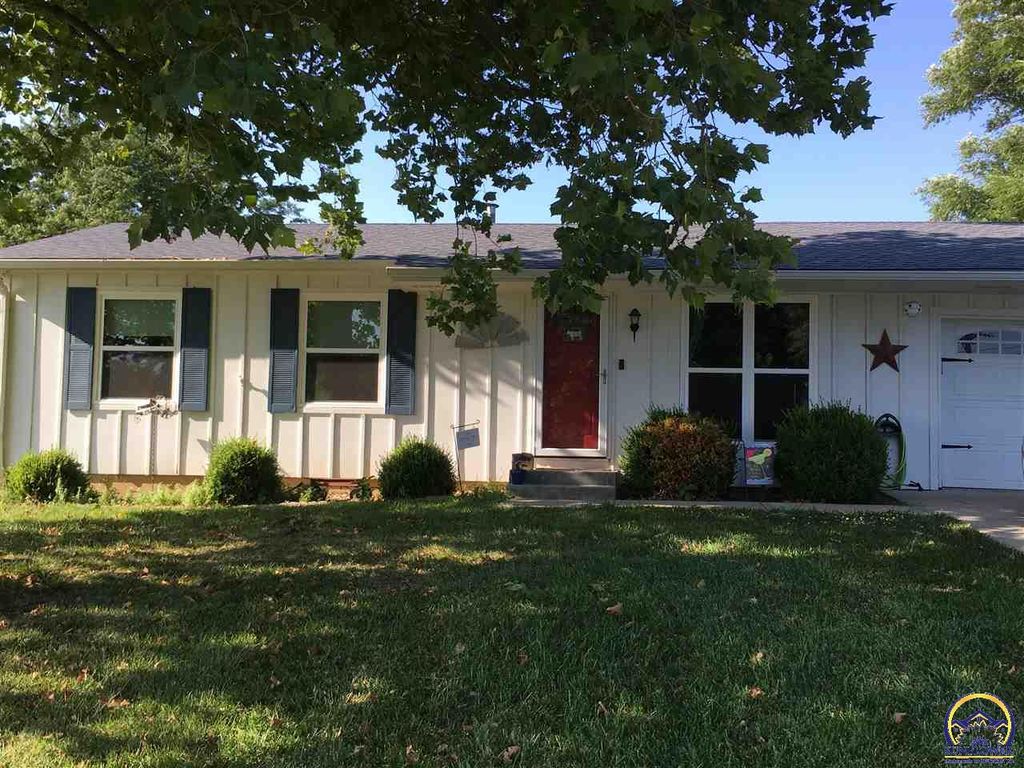704 W Santa Fe Trail St, Overbrook, KS 66524 Trulia