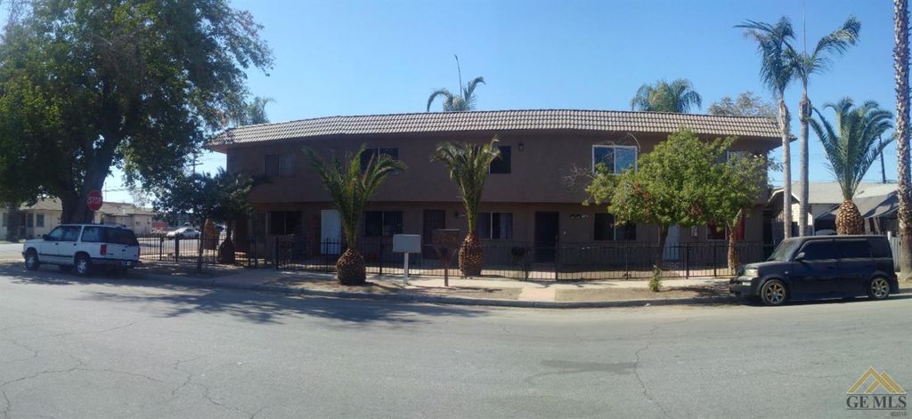 1015 K St, Bakersfield, CA 93304