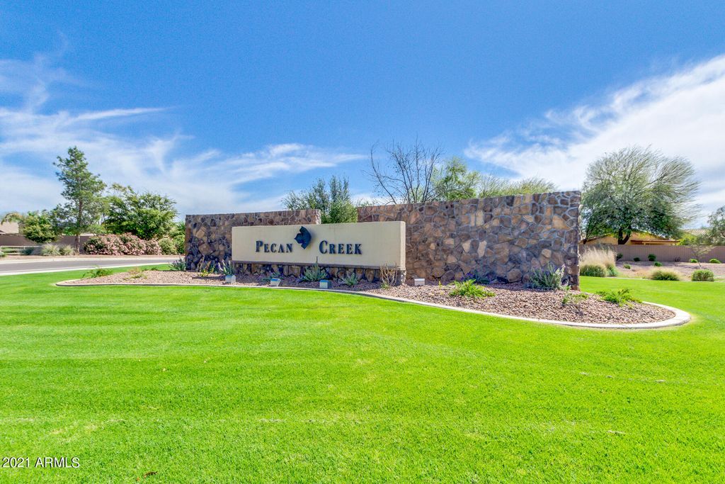 39183 N Cali Cir, San Tan Valley, AZ 85140