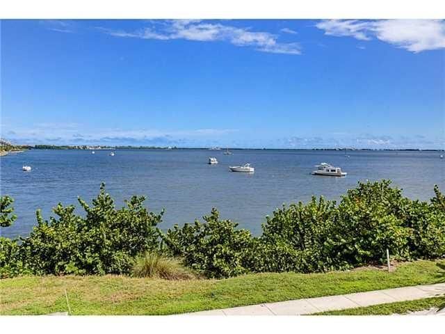 3708 NE Indian River Dr #A-202, Jensen Beach, FL 34957