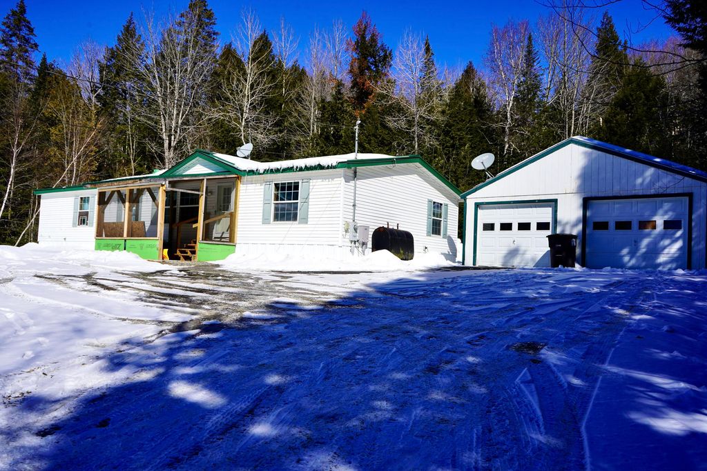 166 Bigelow Hill Road, Norridgewock, ME 04957