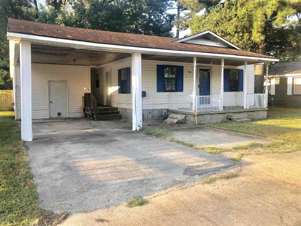 712 E Emerson St, Paragould, AR - 4 Bed, 3 Bath Single-Family Home | Trulia