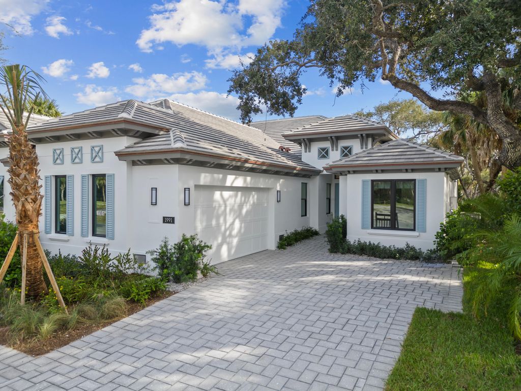 1926 Frosted Turquoise Way, Vero Beach, FL 32963