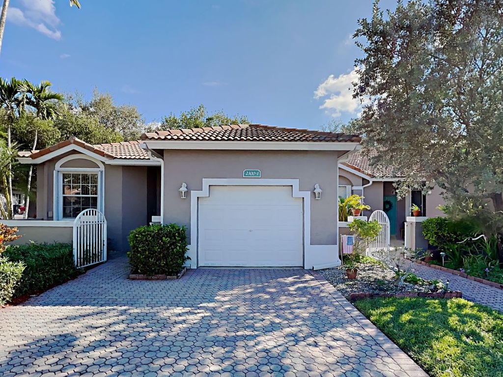 2300 E Aragon Blvd #1, Sunrise, FL 33313