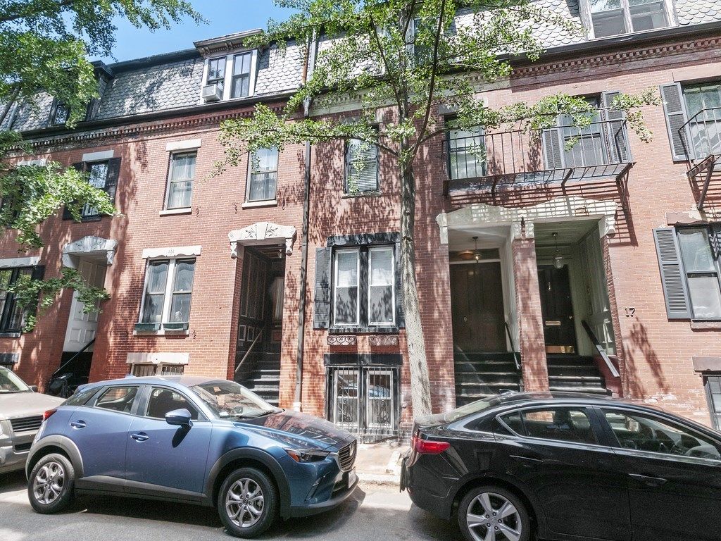 19 Gray St #1, Boston, MA 02116