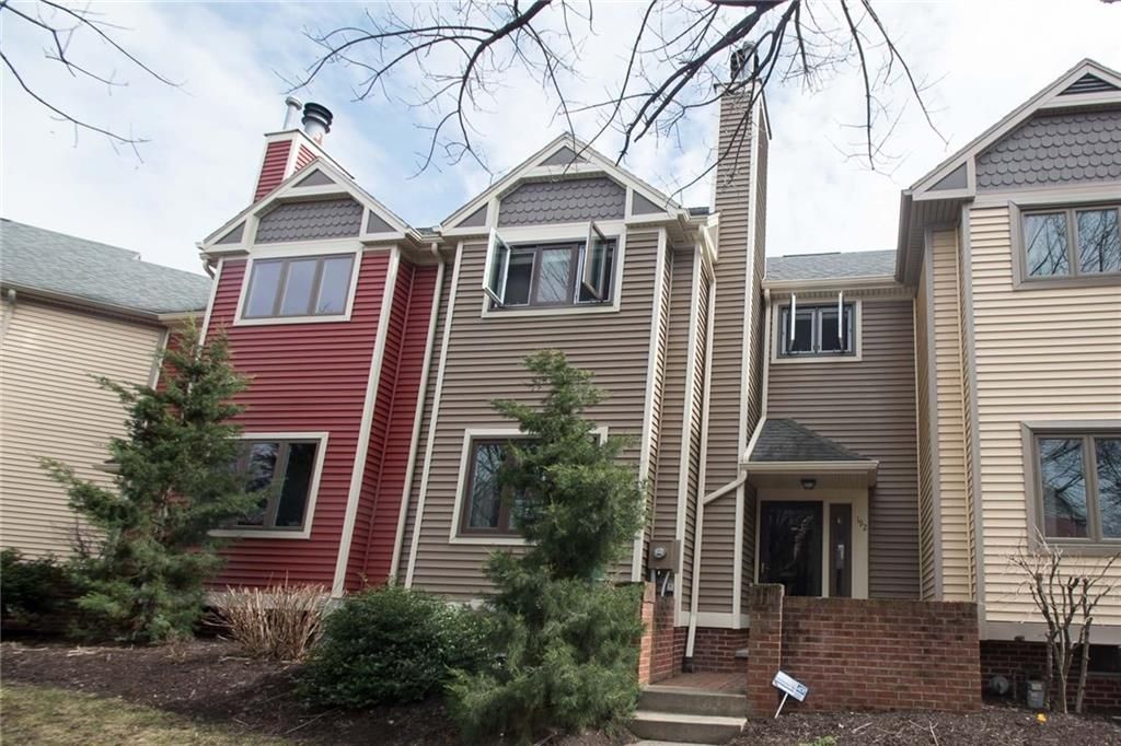 192 Cornhill Pl, Rochester, NY 2 Bed, 2 Bath Townhouse 18 Photos