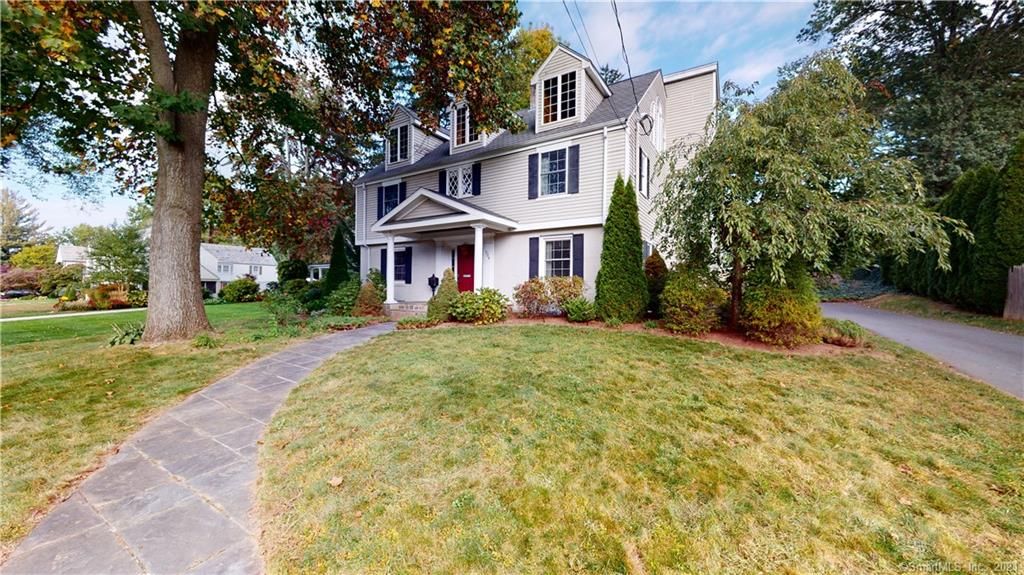 334 N Steele Rd, West Hartford, CT 06117