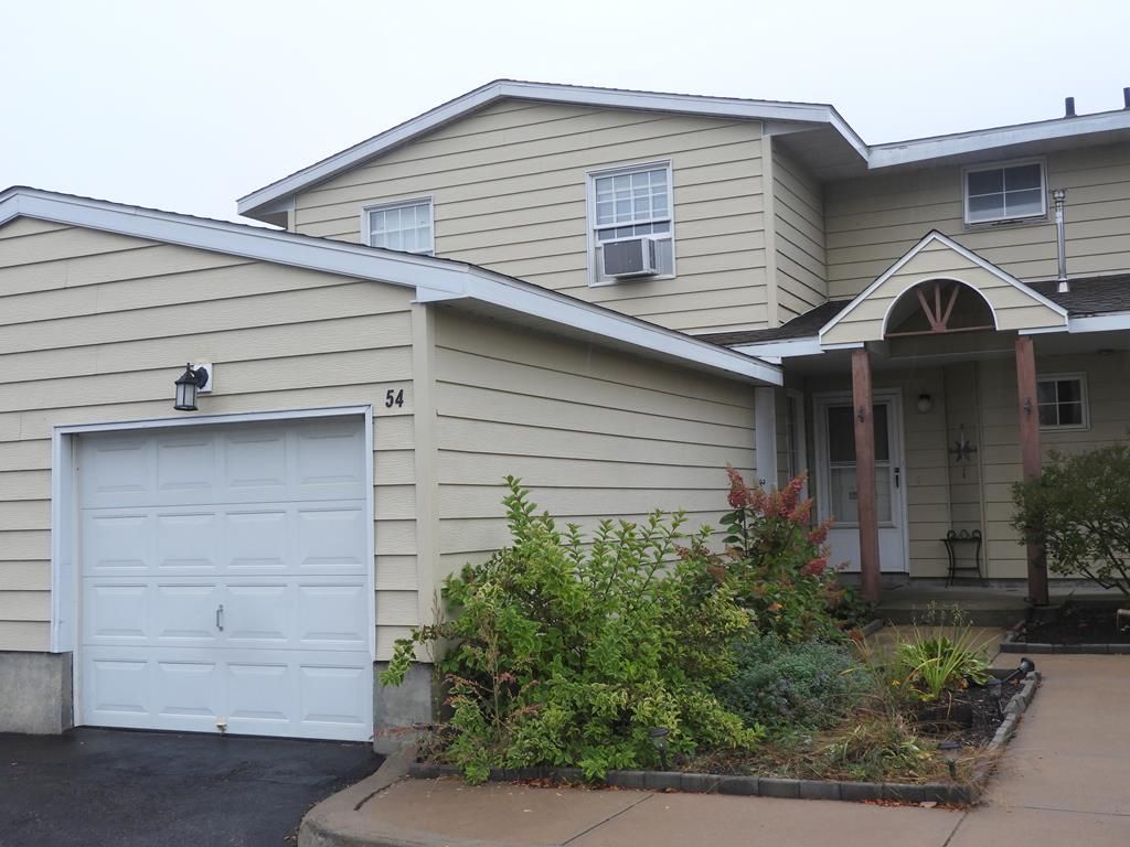 54 Maine Rd, Plattsburgh, NY 12903