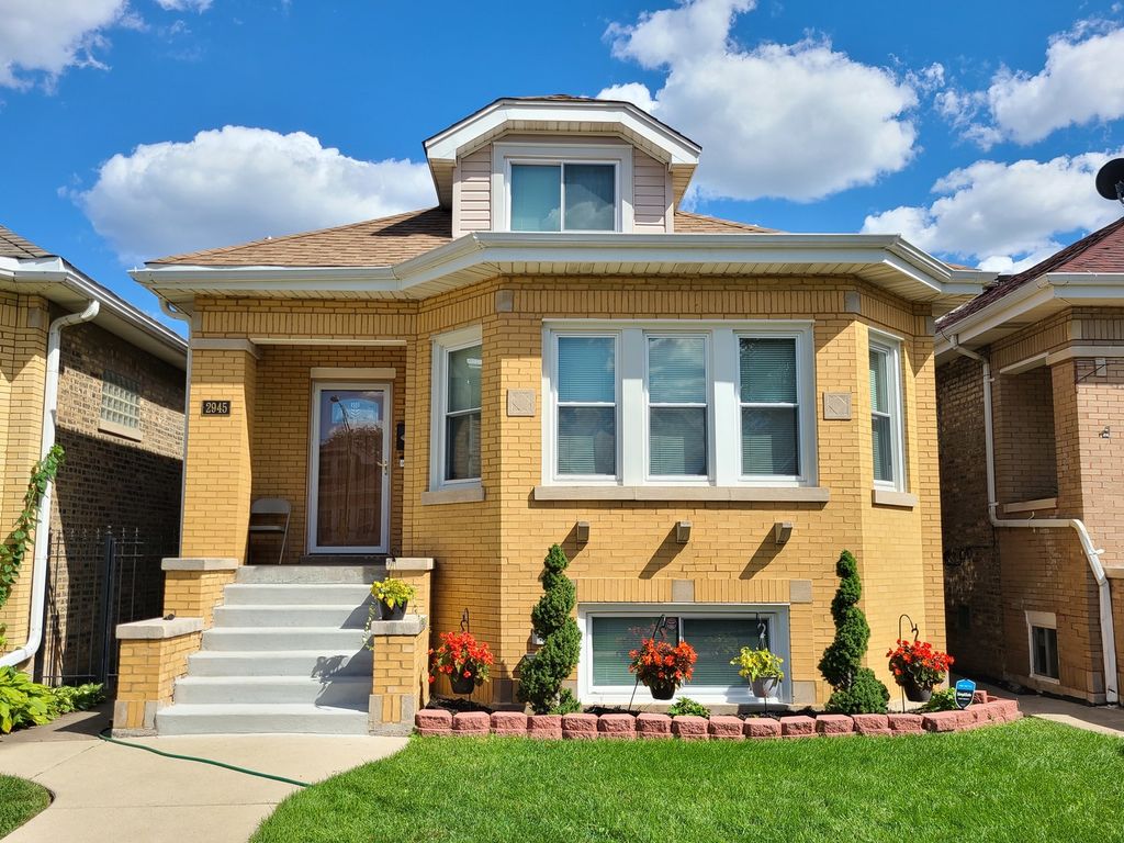 2945 N Lotus Ave, Chicago, IL 60641