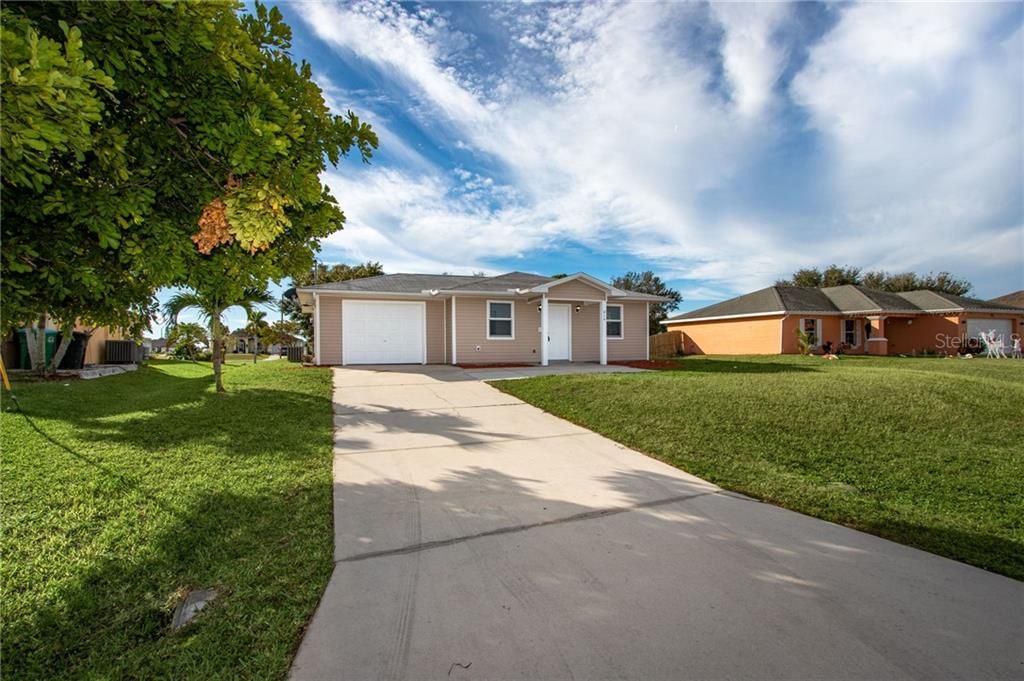614 NW 27th St, Cape Coral, FL 33993
