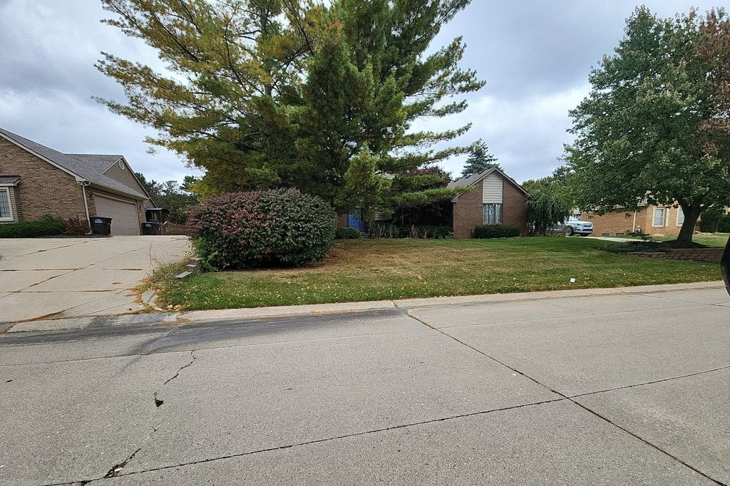 46328 N Valley Dr, Northville, MI 48167 Trulia