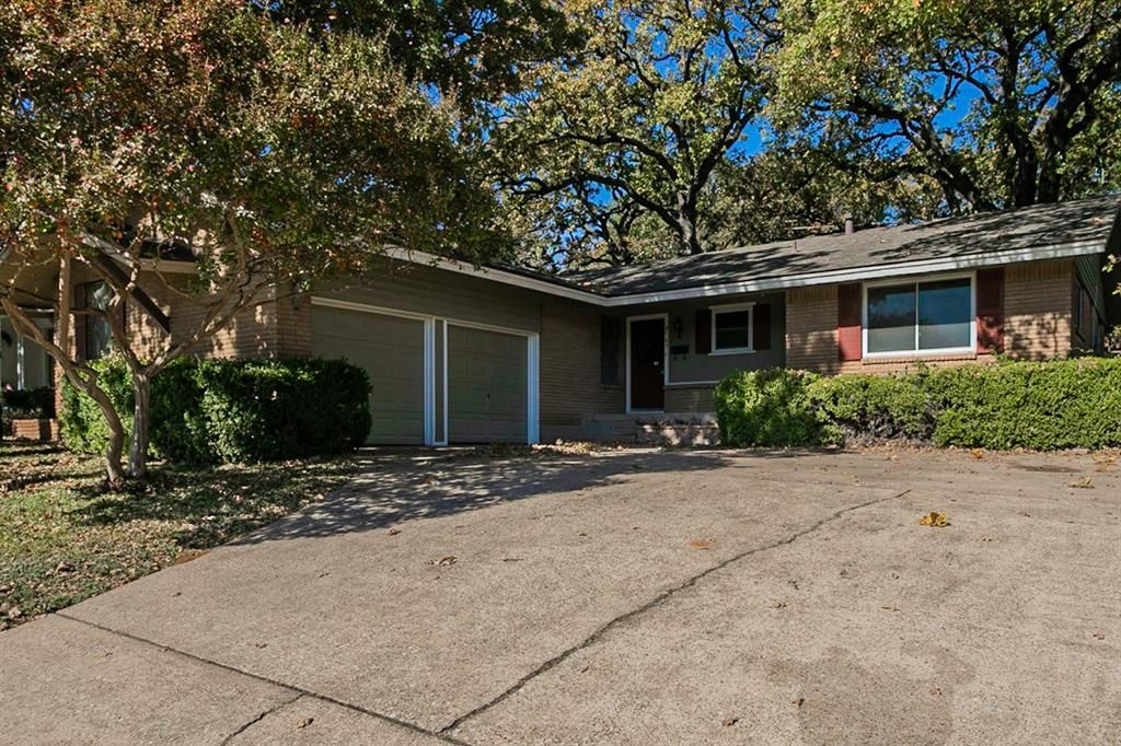 2105 Normandy Dr, Irving, TX 75060