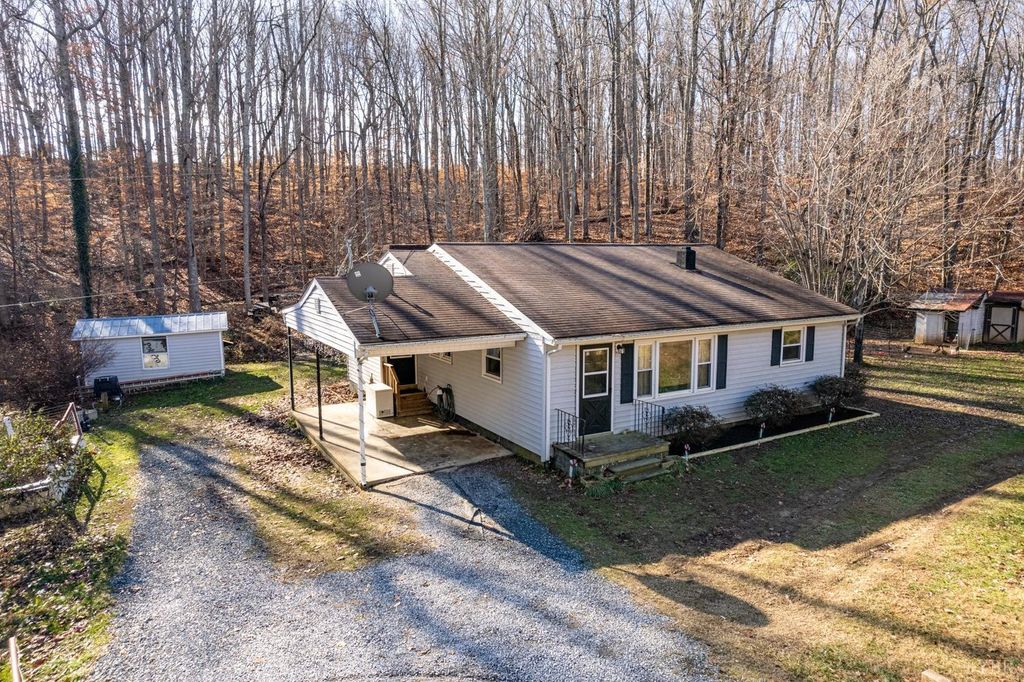 3026 Bishop Creek Rd, Lynch Station, VA 24571