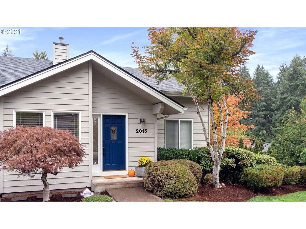 2015 Graham Dr, Eugene, OR 97405