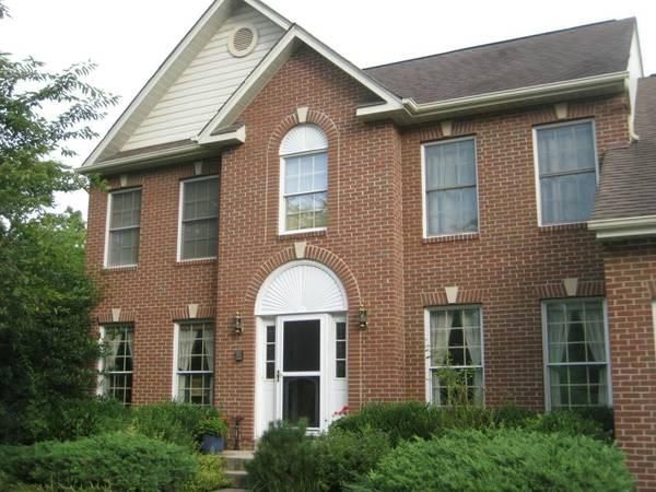 9005 Shadybrook Dr, Frederick, MD 21701
