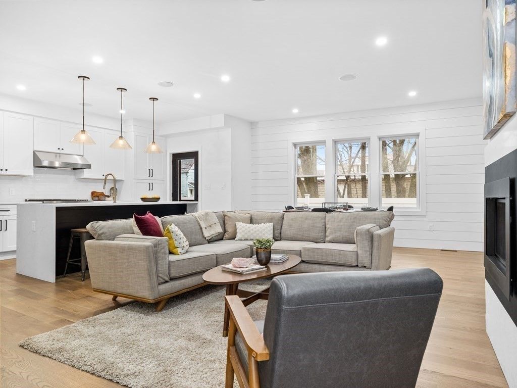 16 Walker St #16, Medford, MA 02155