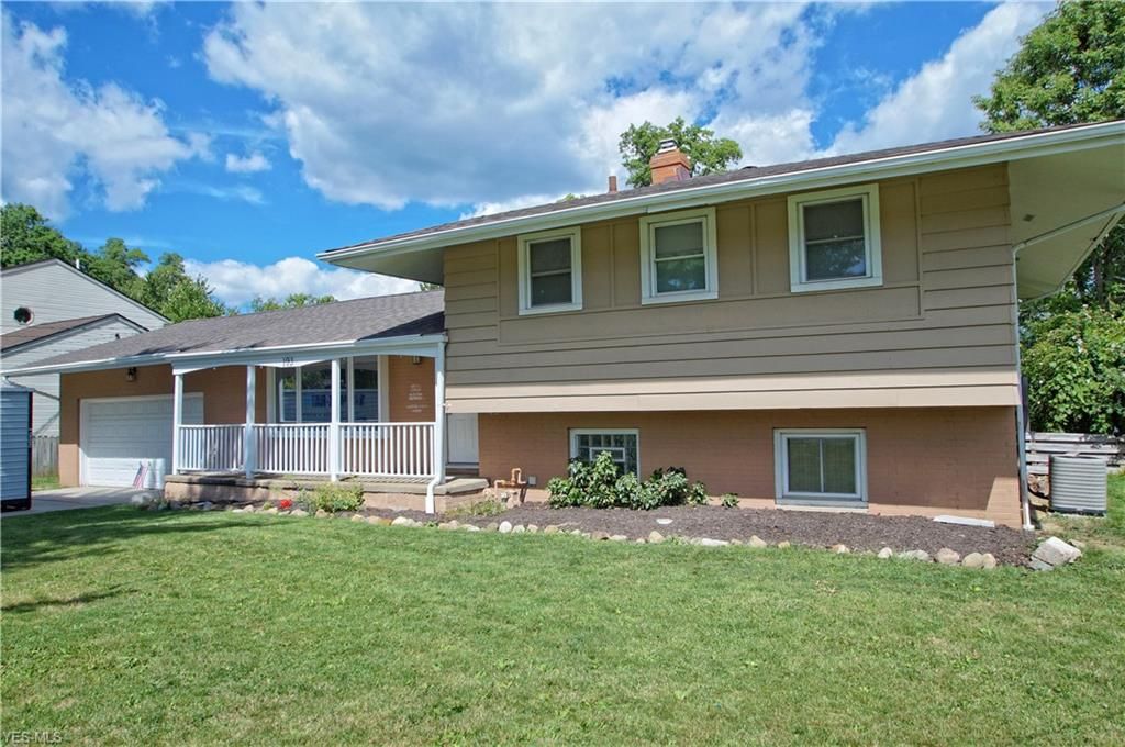 193 Heights Ave, Northfield, OH 44067 4 Bed, 2 Bath SingleFamily