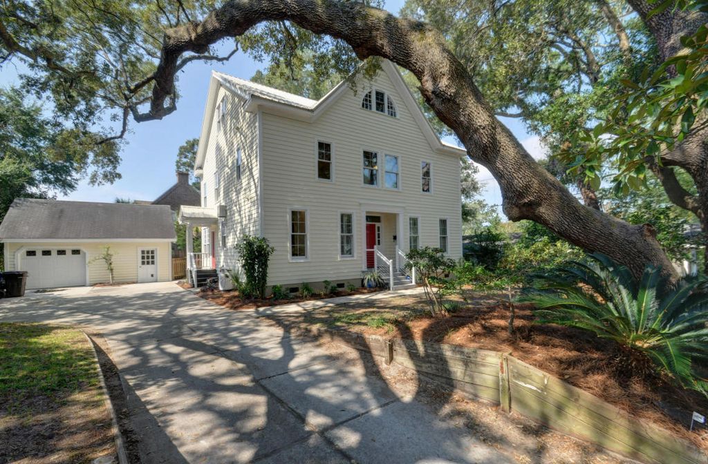 517 Royall Ave, Mount Pleasant, SC 29464