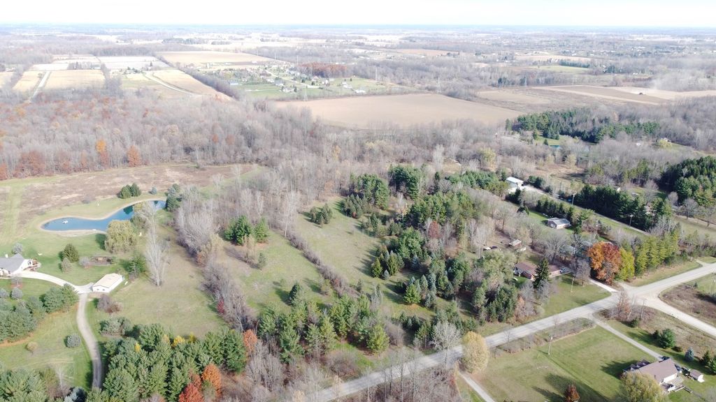 8201 Hough Rd, Almont, MI 48003 Trulia