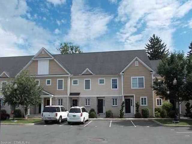 37 Alden St #P, Hartford, CT 06114