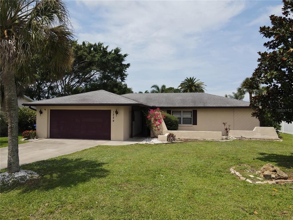 1229 Lucaya Ave, Venice, FL 34285