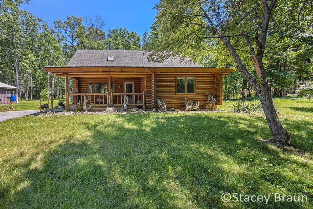 6708 S Croton Hardy Dr, Newaygo, MI 49337 Trulia