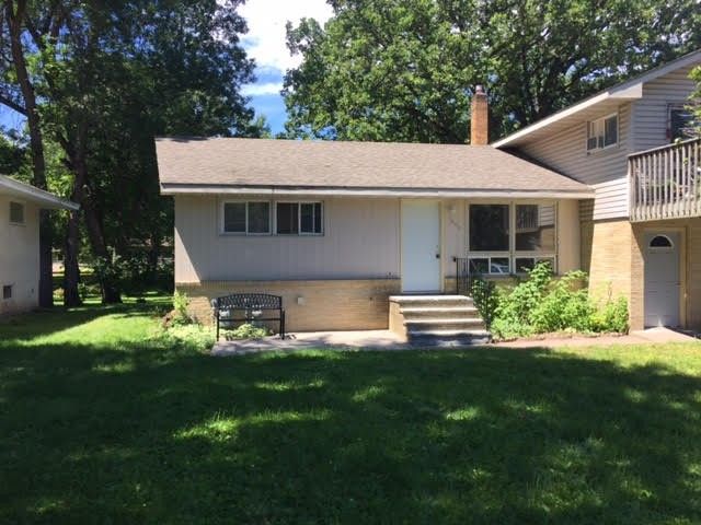 1008 7th St SE, Forest Lake, MN 55025