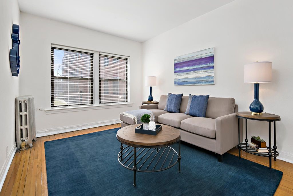 634 W Cornelia Ave, Chicago, IL 60657