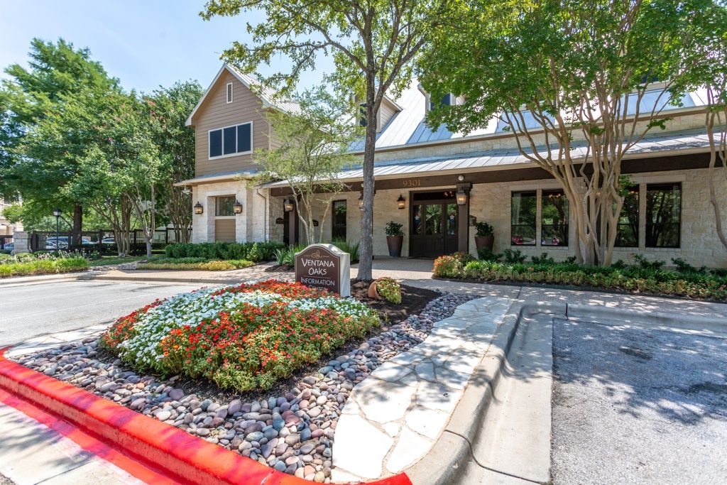 9301 Spectrum Dr, Austin, TX 78717