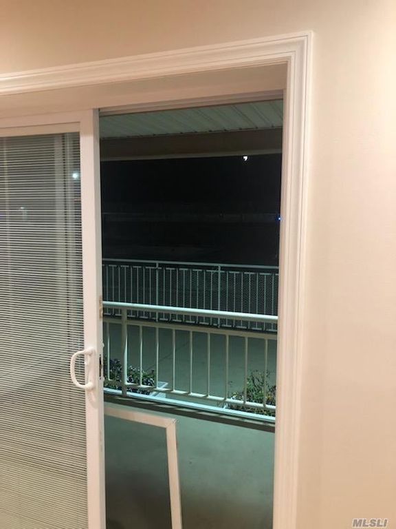 270 Shore Rd 33, Long Beach, NY 1 Bed, 1 Bath Apartment 14 Photos