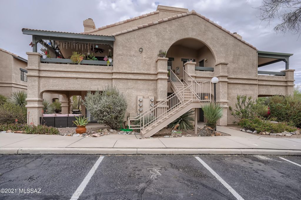 101 S Players Club Dr #9104, Tucson, AZ 85745