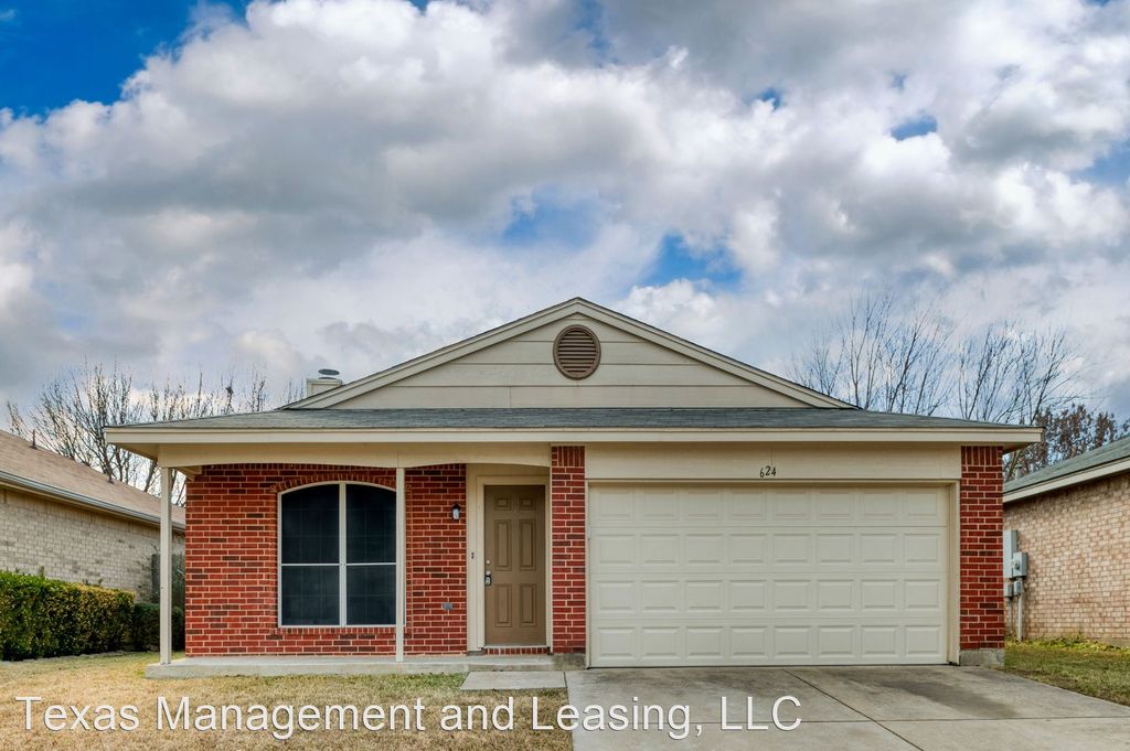 624 Blueberry Hill Ln, Mansfield, TX 76063