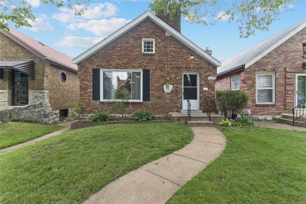 5238 Lindenwood Ave, Saint Louis, MO 63109
