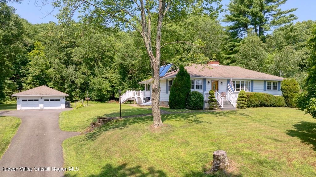111 Main Street, Lake Katrine, NY 12449 SingleFamily Home for Sale