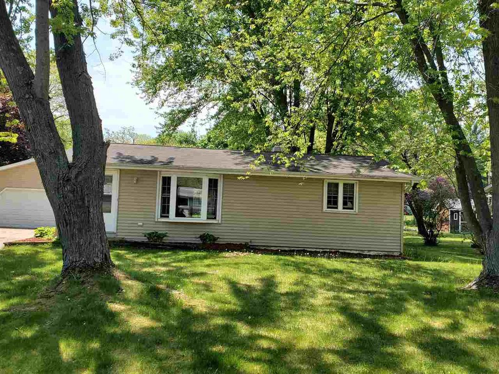 623 Wisconsin St, Waupaca, WI 54981 Trulia