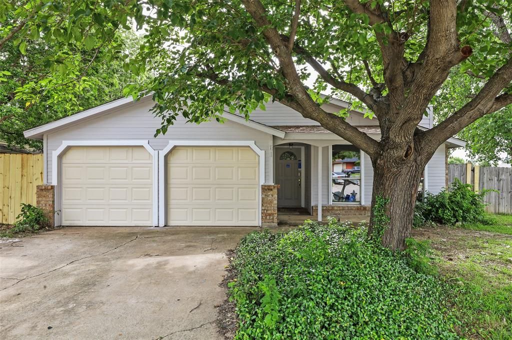 3619 Daniel Dr, Arlington, TX 76014