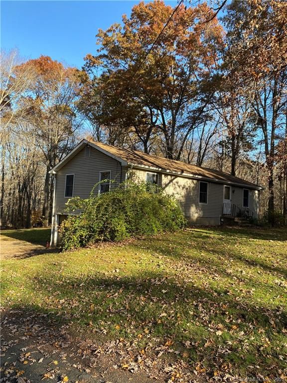 210 Geer Rd, Lebanon, CT 06249