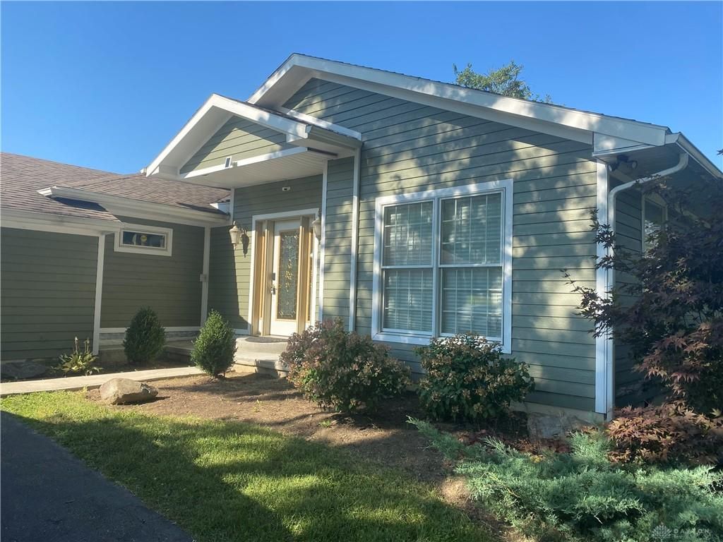 1198 W Social Row Rd, Dayton, OH 45458 Trulia